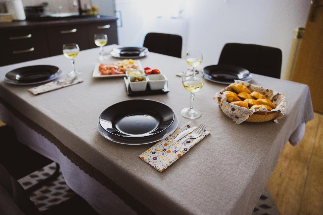 Soba I Apartman Dula Ogulin Bagian luar foto