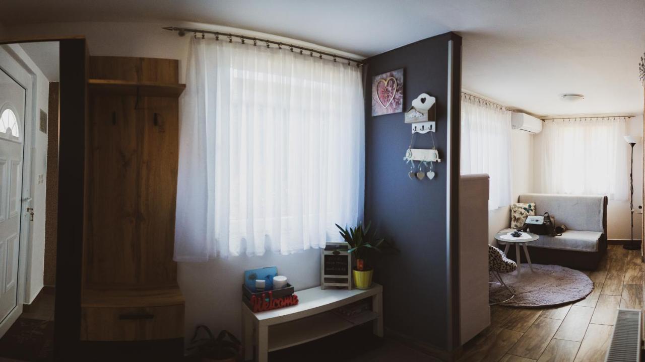 Soba I Apartman Dula Ogulin Bagian luar foto