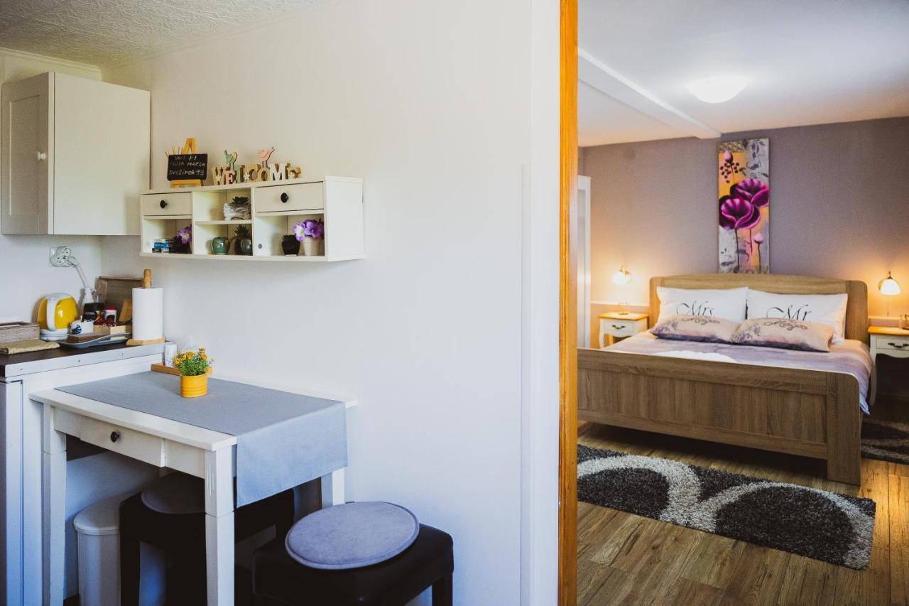 Soba I Apartman Dula Ogulin Bagian luar foto